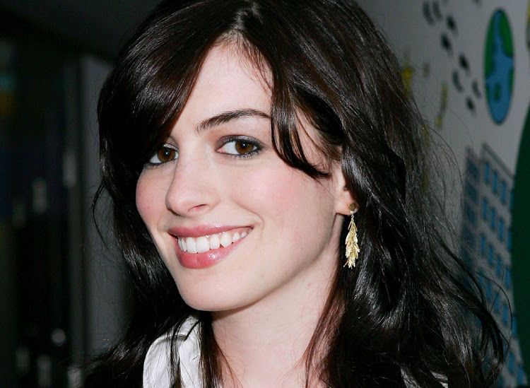 Anne hathaway