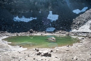 Roopkund_lake-300x201