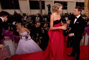 photobombs, celebrity photobombs, latest photobombs, serena williams, photobombing, funny, lol, omg, wtf, rofl, hot, hottest celebs, silly stars, celebs selfies, funny selfies