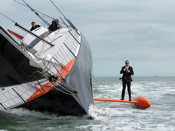 Hilarious Photos, Funny Photos, Funny Pics, Big Dog, Prince Charles, Plane On Water, Ice Skating, Funny Cat, Cute Cat, Perfectly timed photos, right camera, right time, right angle, right place, gymnast, awkward giraffes, gautham budha