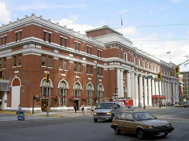 Ghost, haunted, bizarre, train, haunted train stations, travel, scariest places on earth, mysterious, history