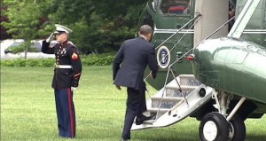 obama forgets to salute