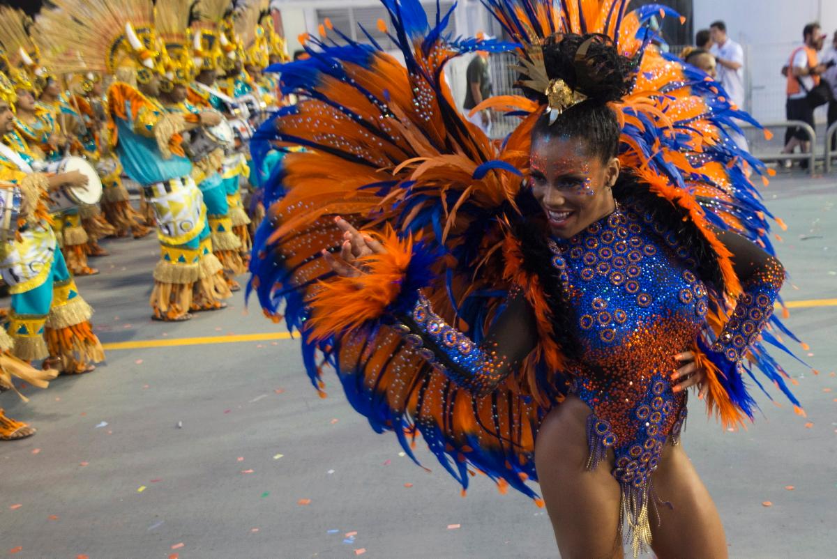 Brazil Carnival 2015 Women Make Their Mark 10 Colorful Pictures Reckon Talk