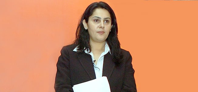 mini menon hot