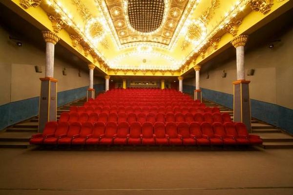 Incredible movie theaters 12