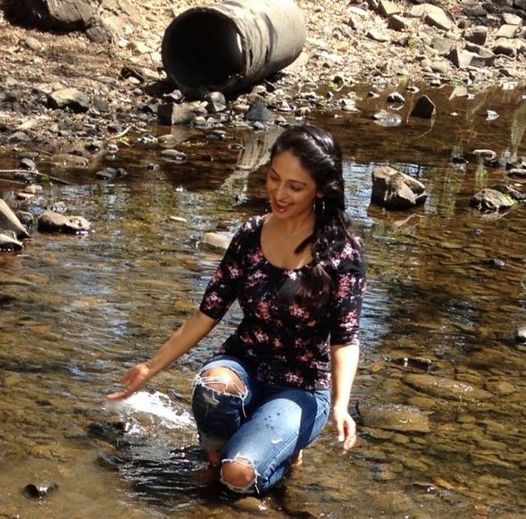 18 secret photos of Neeru Bajwa Thanks to Instagram | Reckon Talk