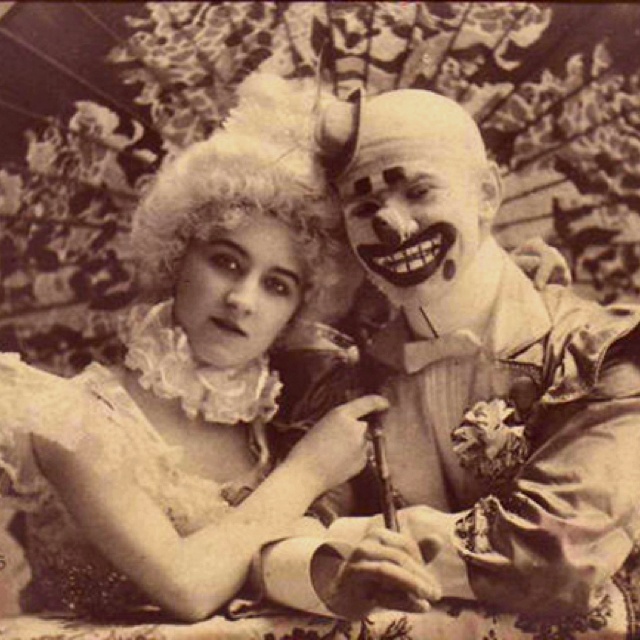 25 Creepiest & Mysterious Vintage Photos ! Reckon Talk
