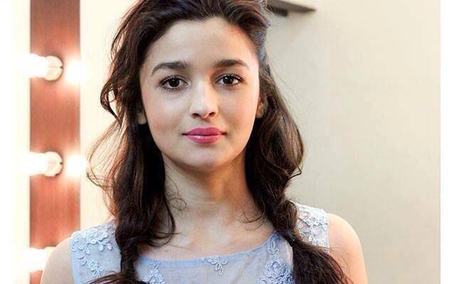 25 Best Alia Bhatt Wallpapers and Pics | Reckon Talk