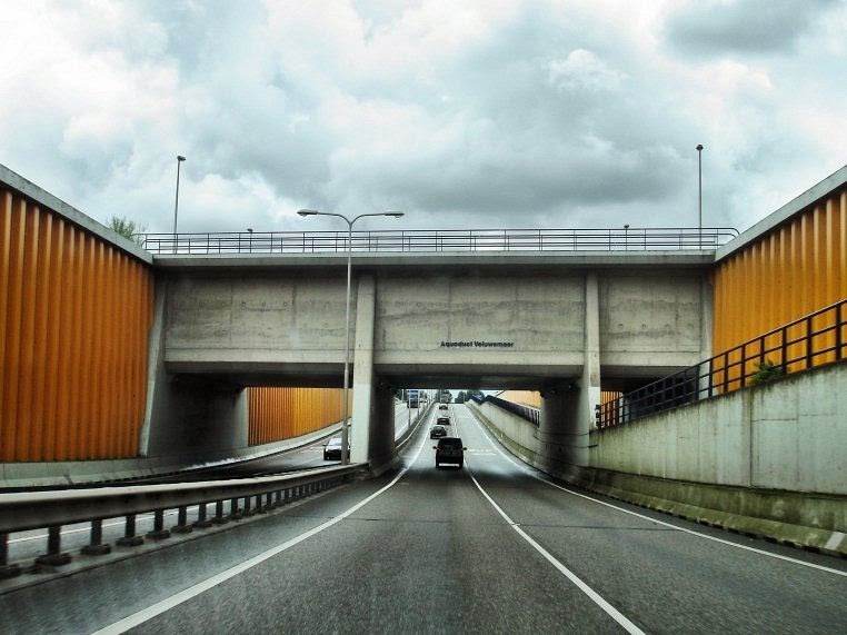 Aquaduct veluwemeer netherlands