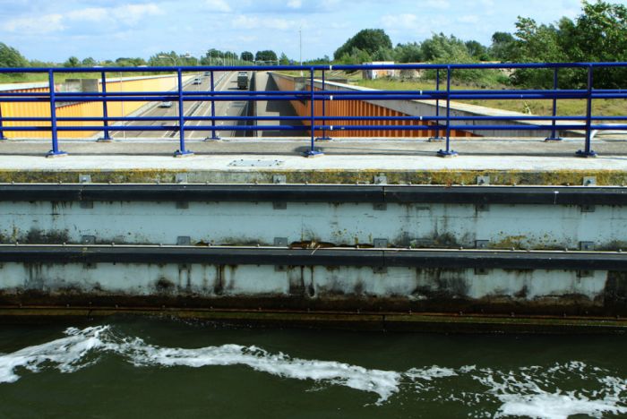 Aquaduct veluwemeer netherlands