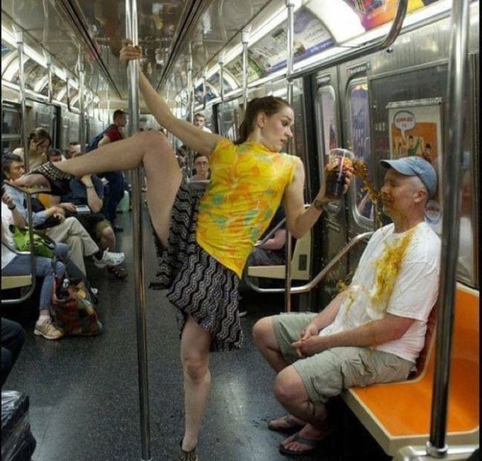 Public Transportation, Public Transport, funny, weird, viral, crazy, WTF, bus, train, metro, hot girls