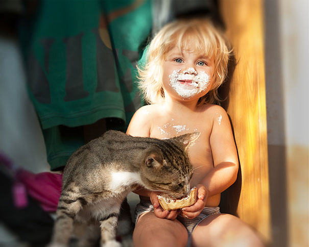 baby, babies, cat with kids, cat with baby, cat, animal, awesome, cool, omg, sweet, cuttest cat, cat photo, cat images