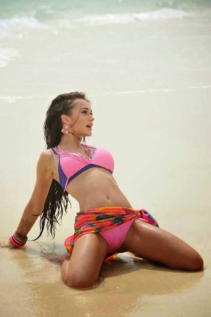 Amy Jackson Hot Bikini Unseen Pics | 20 Photos Of i Actress ...