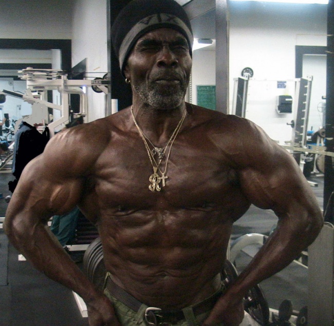 World's oldest bodybuilder, Bodybuilders, fitness, life, bodybuilding, age, older, Incredible, exercise, omg, inspiration, inspire, old age fitness, fitness for seniors, exercise for older people