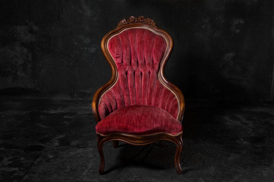 photography, photos, pics, images, pic, image, photo, photograph, photographer, horia manolache, chairs, furniture, common, people, normal people, amazing, different, out of the world, beautiful, wow, idea, great idea