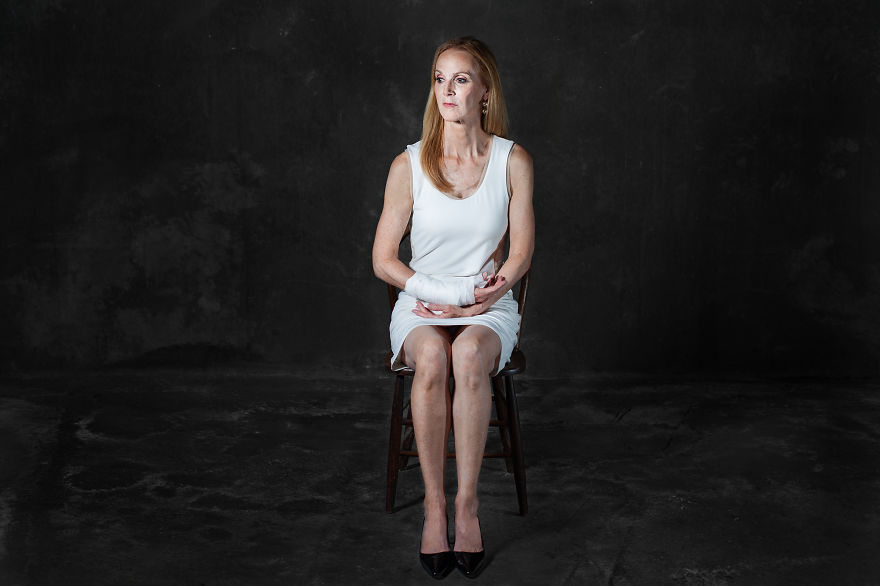 photography, photos, pics, images, pic, image, photo, photograph, photographer, horia manolache, chairs, furniture, common, people, normal people, amazing, different, out of the world, beautiful, wow, idea, great idea