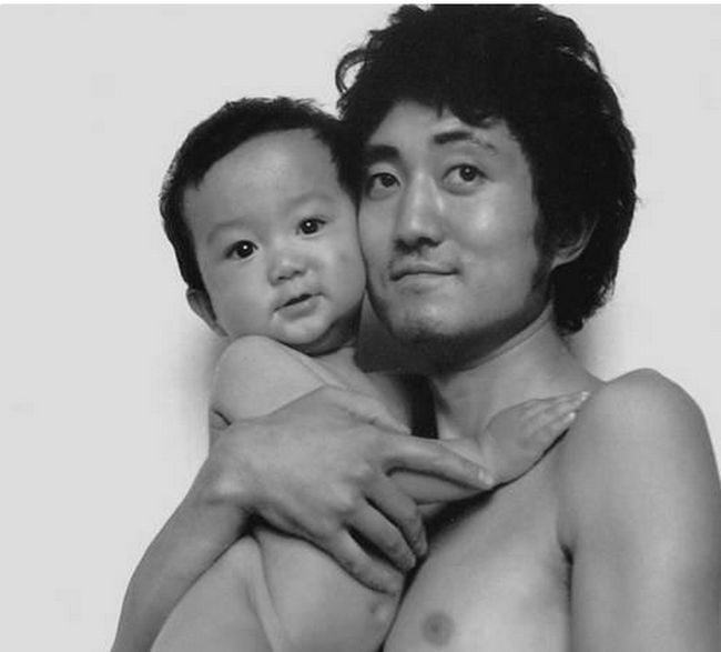 Father Took a Photo Every Year with his Son for 30 years  26 Adorable Pics 1