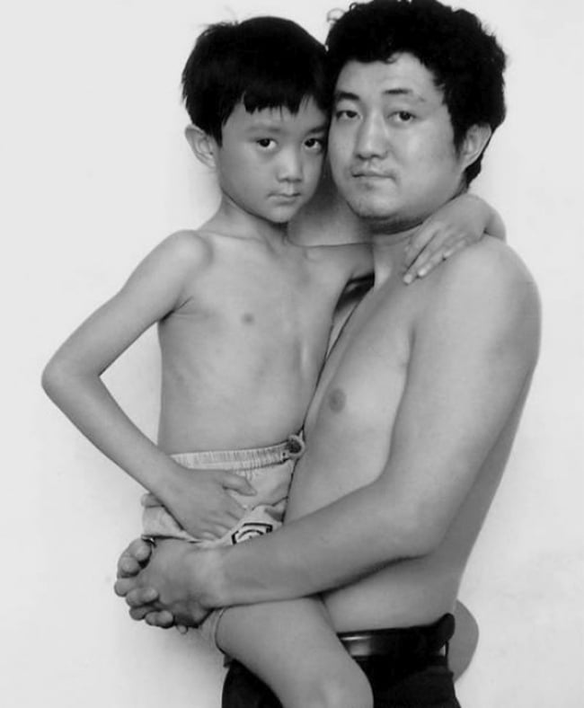 Father Took a Photo Every Year with his Son for 30 years  26 Adorable Pics 7