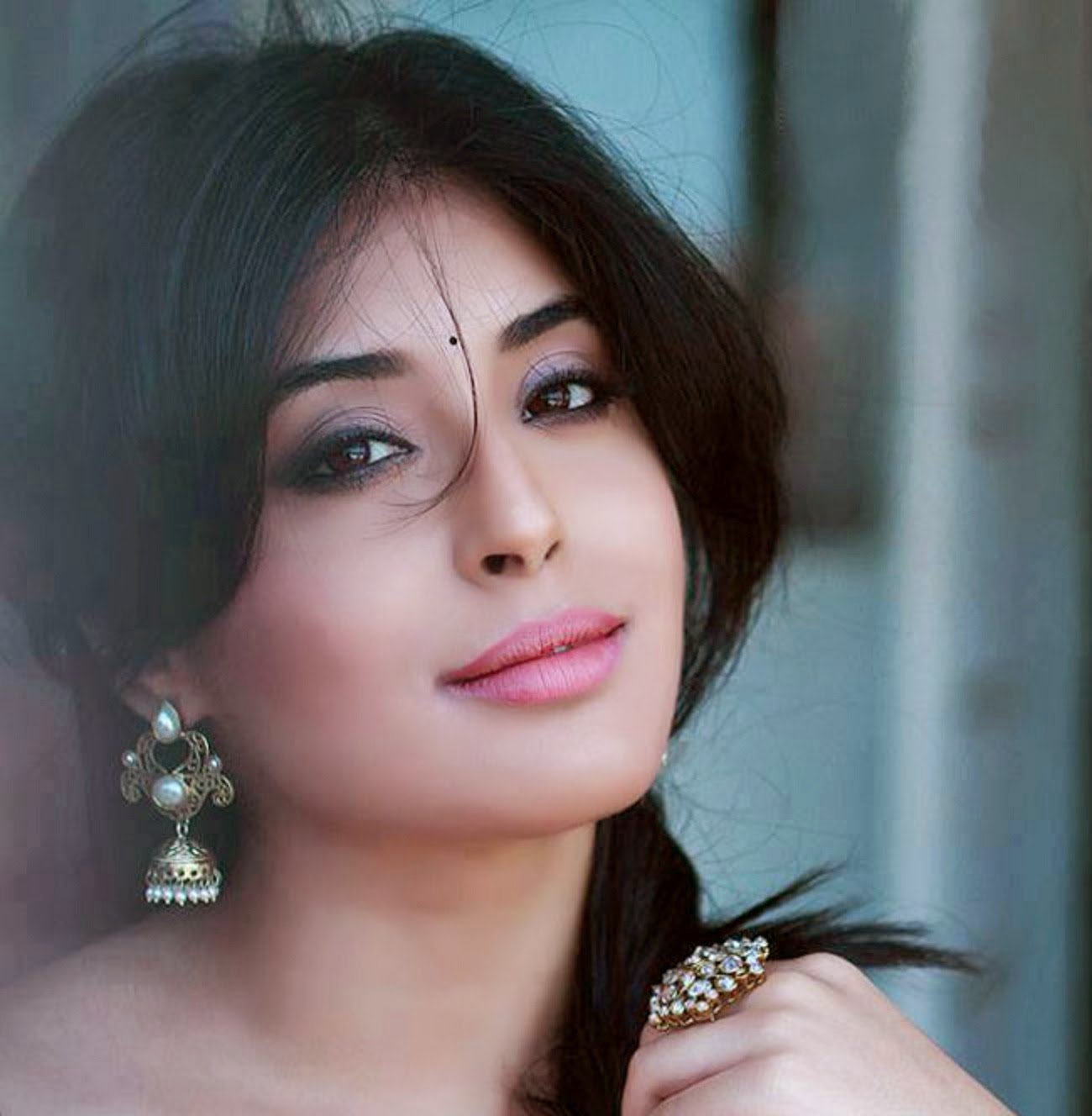 Athipookal serial actress sandhya biography wikipedia Athipookal serial actress sandhya biography wikipedia