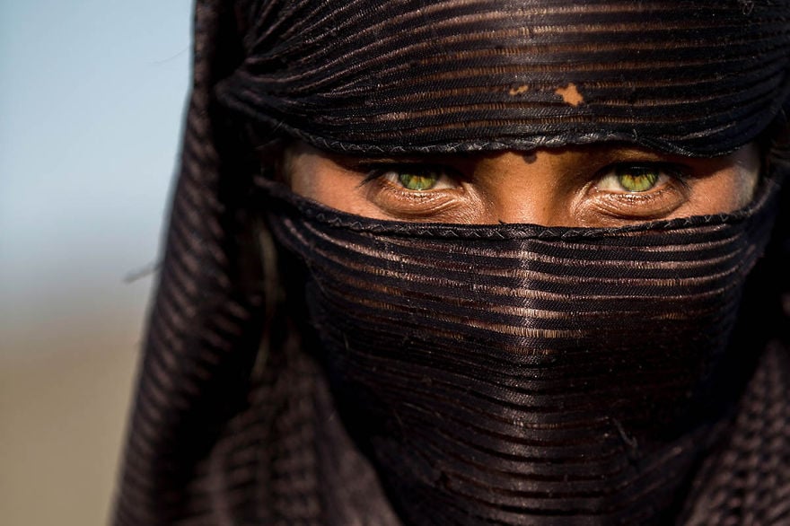 eyes, photos. photography, french photographer, Réhahn, french, photographer, Réhahn, travelling, all around the world, powerful, amazing, beautiful, awsome, wonderful, mindblowing, camera, varanasi, jaipur, Rajasthan, Vietnam