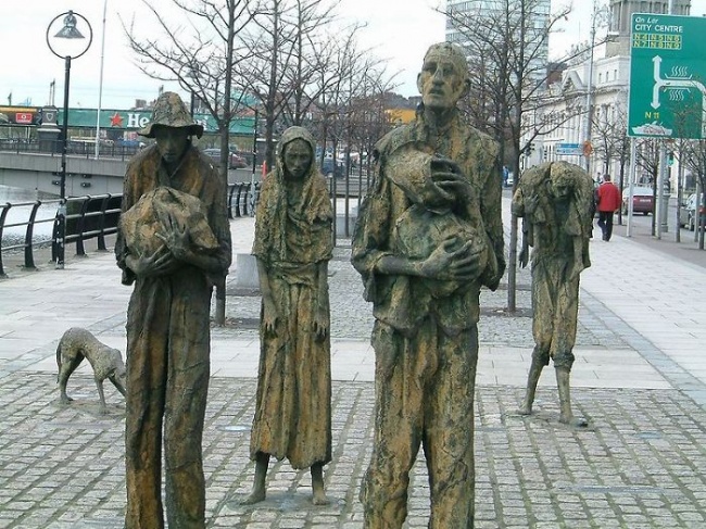 modern sculptures 16