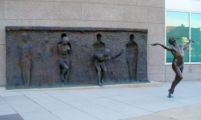 modern sculptures 7