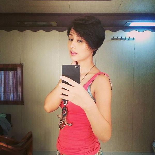 Airtel 4G New Ad Girl: Sasha Chettri | 12 Personal Life Selfie Photo | Reckon Talk Airtel 4G New Ad Girl: Sasha Chettri | 12 Personal Life Selfie Photo | Reckon Talk
