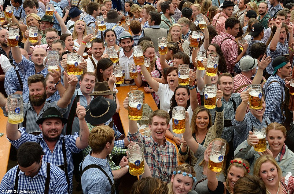 Oktoberfest Munich 2015 World’s Largest Beer Festival (9)