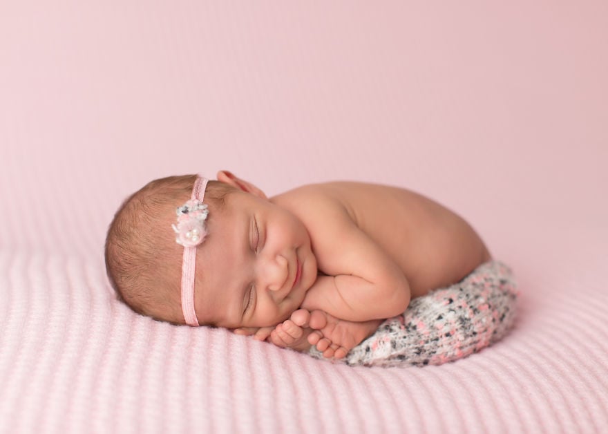 Photography, photographer, newborn photography, baby, babies, cute, funny, sweet, lovely, amazing, awesome, mindblowing, child, sleeping baby, smiling baby, newborn smile