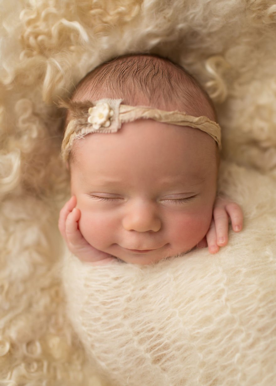 Photography, photographer, newborn photography, baby, babies, cute, funny, sweet, lovely, amazing, awesome, mindblowing, child, sleeping baby, smiling baby, newborn smile