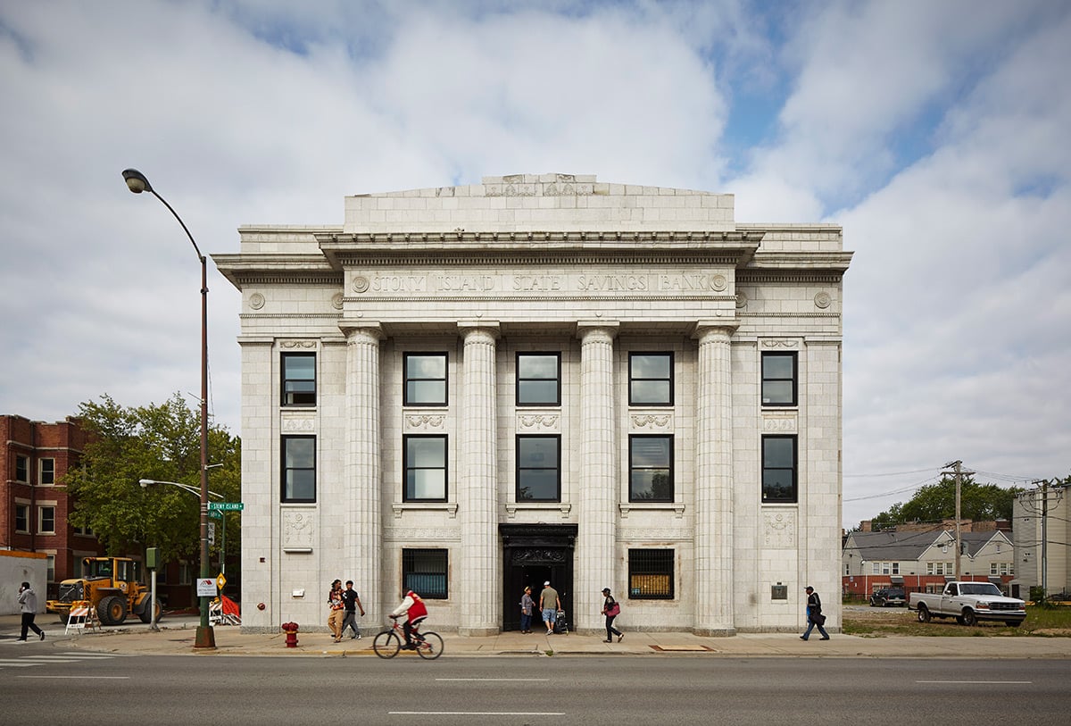 old building, Stoney Island, art, theaster gates, rebuild foundation, idea, creative, meaningful, artist, art center, art, history, Chicago, abandoned building, Stony Island Trust, Savings Bank building, great, wow, amazing, awesome