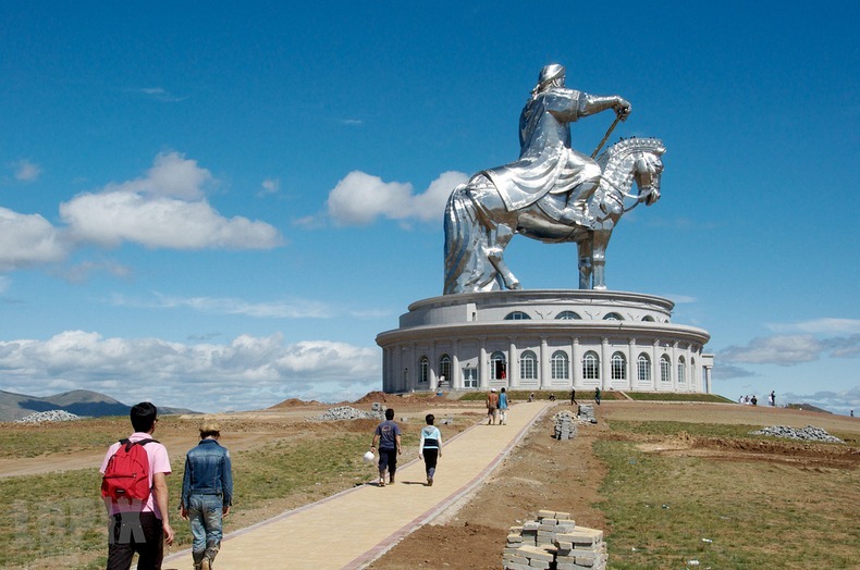 Mongolia, Genghis Khan, Equestrian Statue, Biggest Statue, asia, facts, Emperor, Mongol Empire
