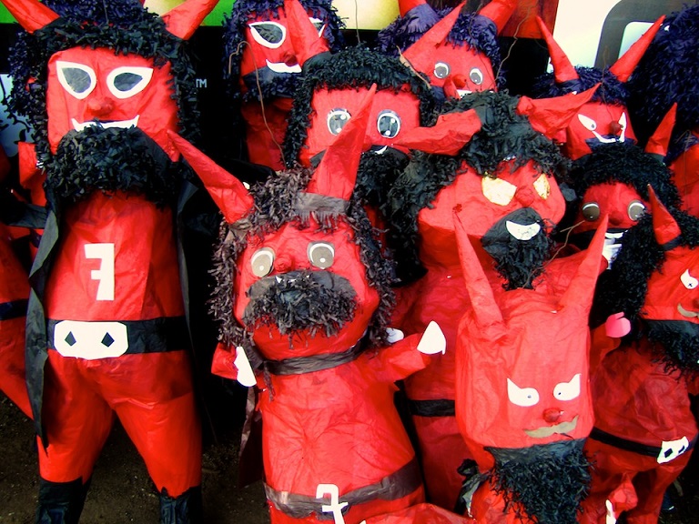 Halloween, Halloween festival, Holidays, Celebrations, Culture, WORLD OF THE DEAD, asian Halloween, Día de Los Muertos, Seleenwoche, Obon Festival, Nos Calan Gaeaf, Feast Of Hungry Ghosts, Zaduszki, Burning Of The Devil, Chuseok, Odo Festival, Gai Jatra