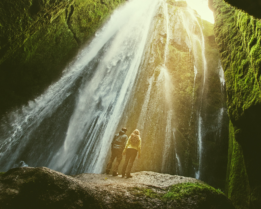 Couple, traditional wedding, travel, travelling, iceland, wedding, marriage, idea, super idea, , Jeremy and Rachelle, Jeremy, Rachelle, glaciers, waterfalls, nature, amazing, creative idea, love, world