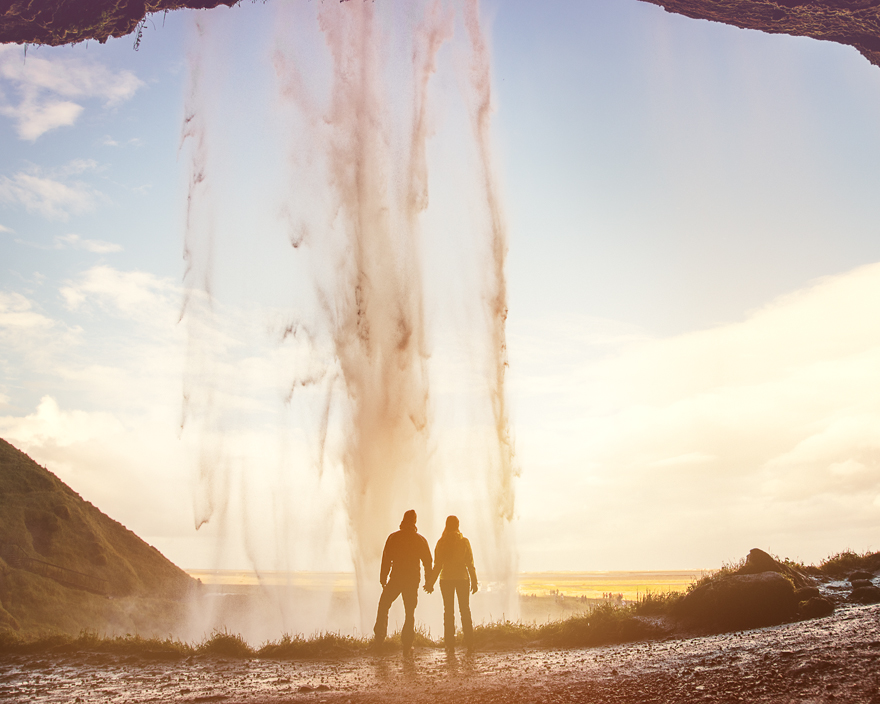 Couple, traditional wedding, travel, travelling, iceland, wedding, marriage, idea, super idea, , Jeremy and Rachelle, Jeremy, Rachelle, glaciers, waterfalls, nature, amazing, creative idea, love, world