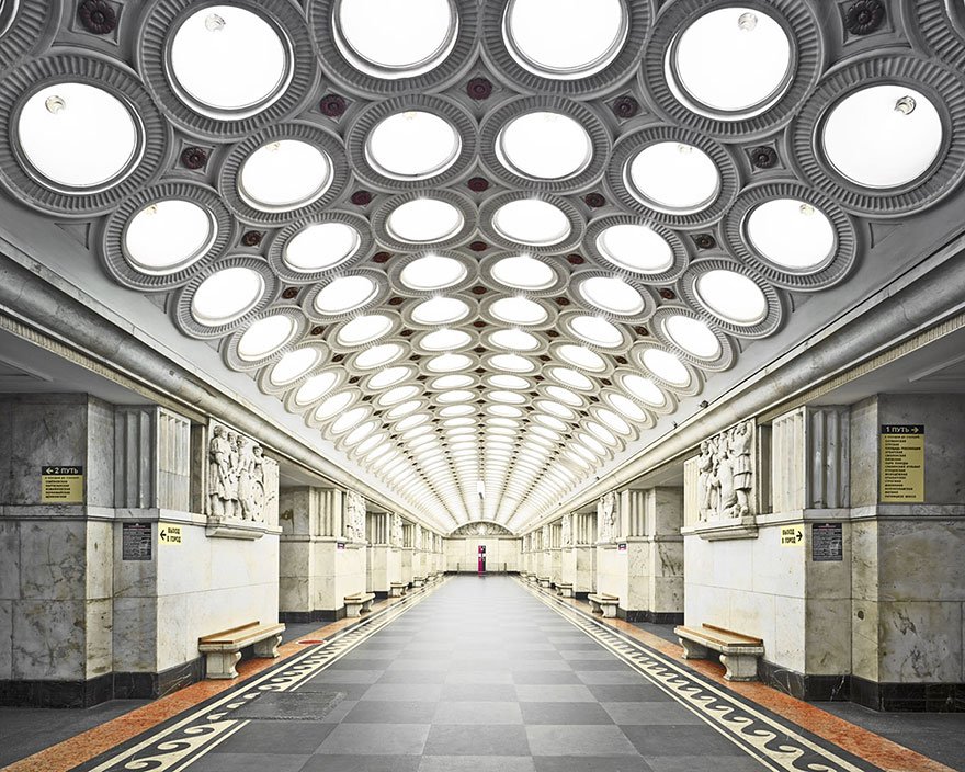 Moscow, metro station, architecture, russia, david burdeny, the moscow metro, architect, photographer, canada, big soviet propaganda project, photo series, “russia: a bright future, photography, amazing, beauty, awesome, wow, historic station