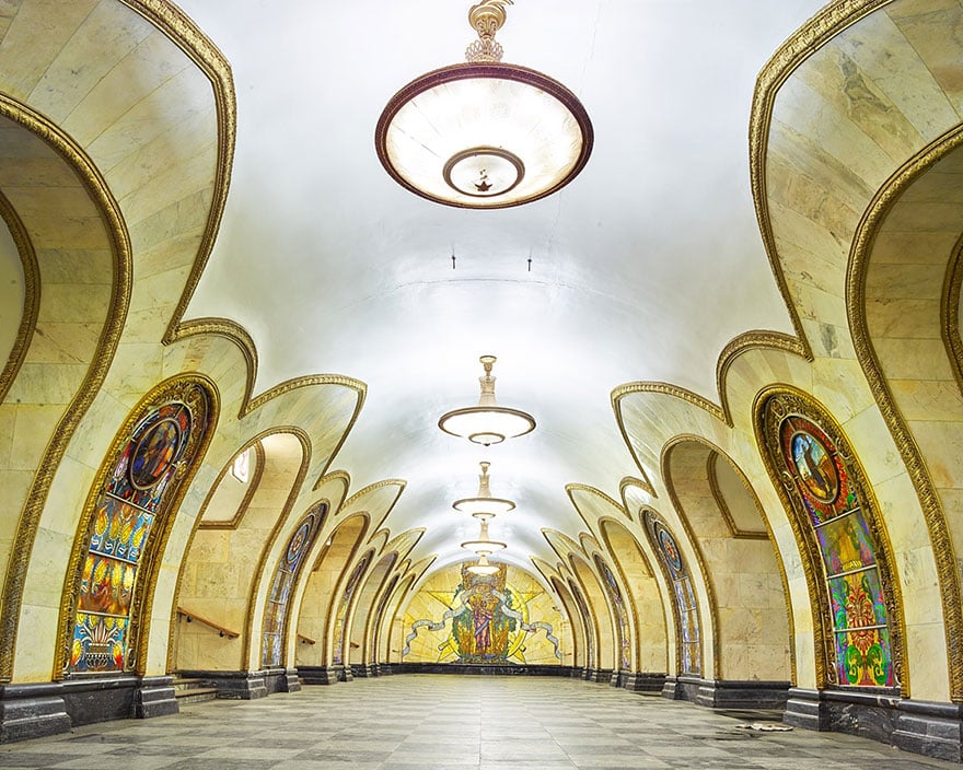 moscow, metro station, architecture, russia, david burdeny, the Moscow Metro, architect, photographer, Canada, big Soviet propaganda project, photo series, “Russia: A Bright Future, photography, amazing, beauty, awesome, wow, historic station