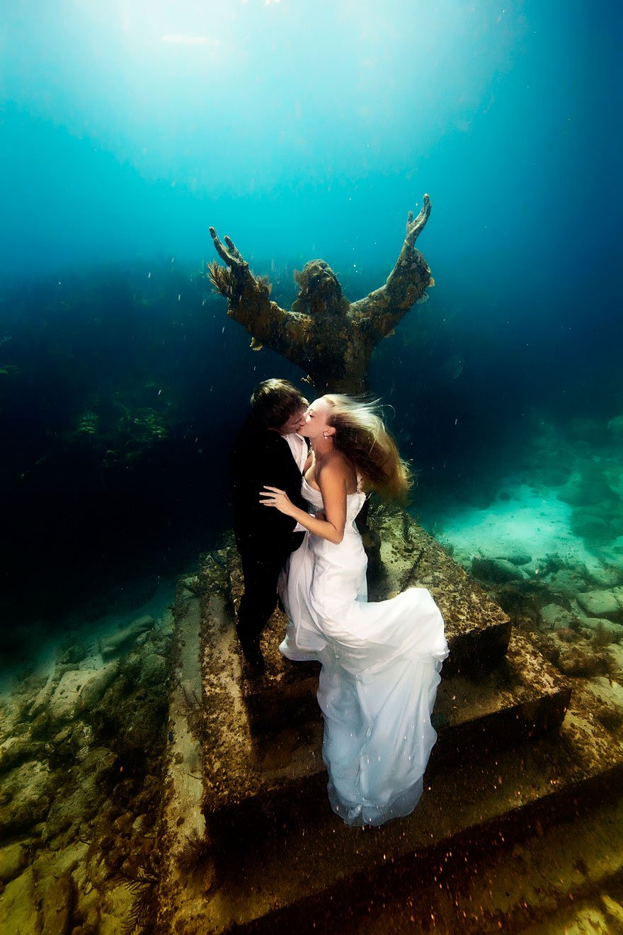 Underwater Photoshoot Of Mermaid Brides | Simply Wow | Reckon Talk