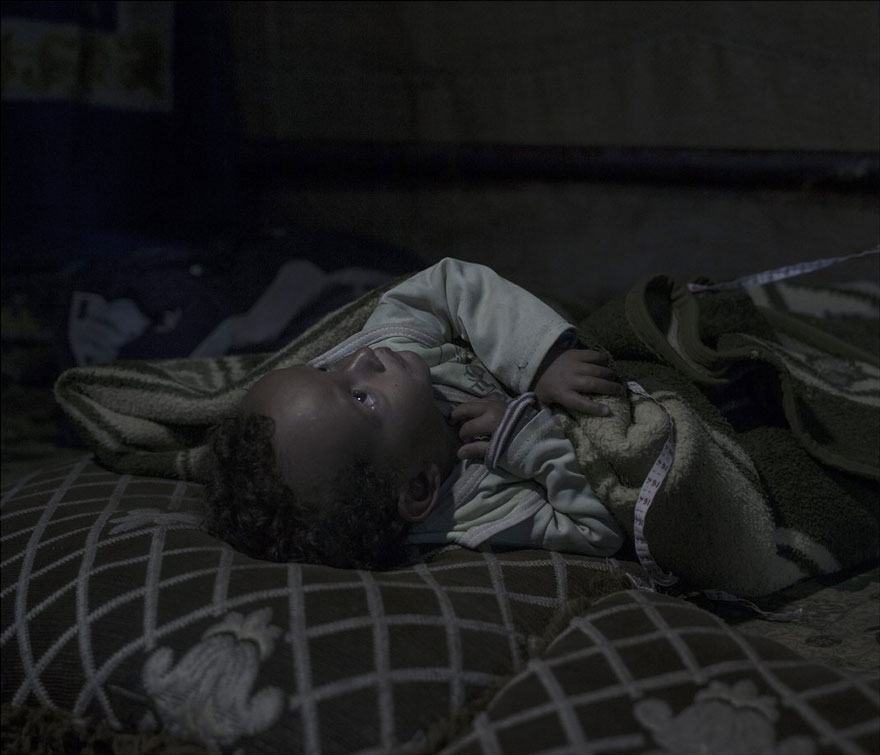 Children, syrian, refugee, syrian crisis, photography, magnus wennman, photojournalist, stockholm, serbia, where the children sleep, homeless children, heartbreaking