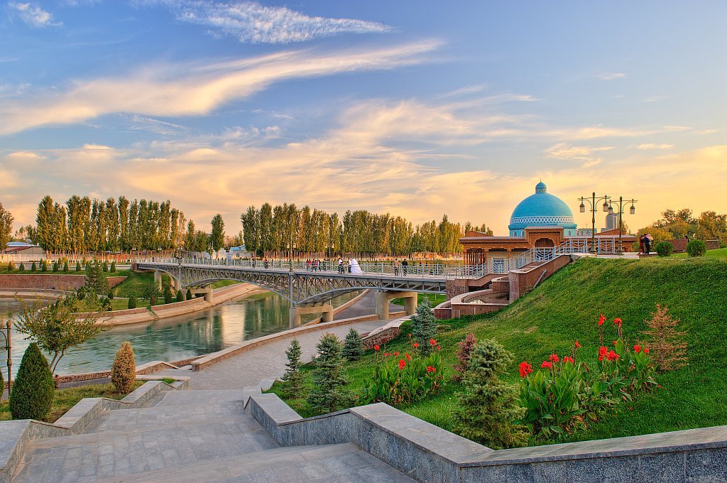uzbekistan, uzbekistan facts, uzbekistan photo, tashkent, bukhara, uzbek beauty, asian women, prostitution, muslim, culture, tourism, religion, country