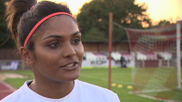 football, aditi chauhan, west ham united, west ham ladies, english premier league, asian, india, england, delhi, indian athlete, female athlete, hottest sportswomen, aditi chauhan photo, aditi chauhan personal