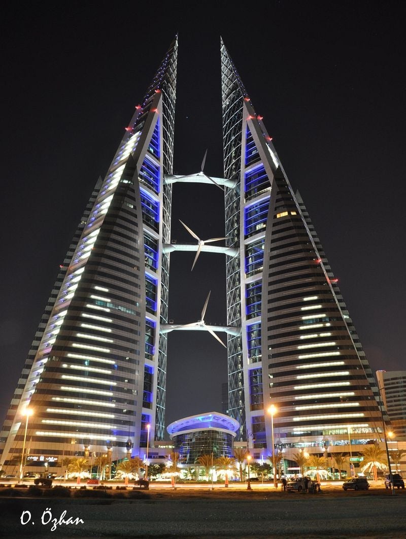 Cool Pics Of The Bahrain World Trade Center | Has Built-In ...