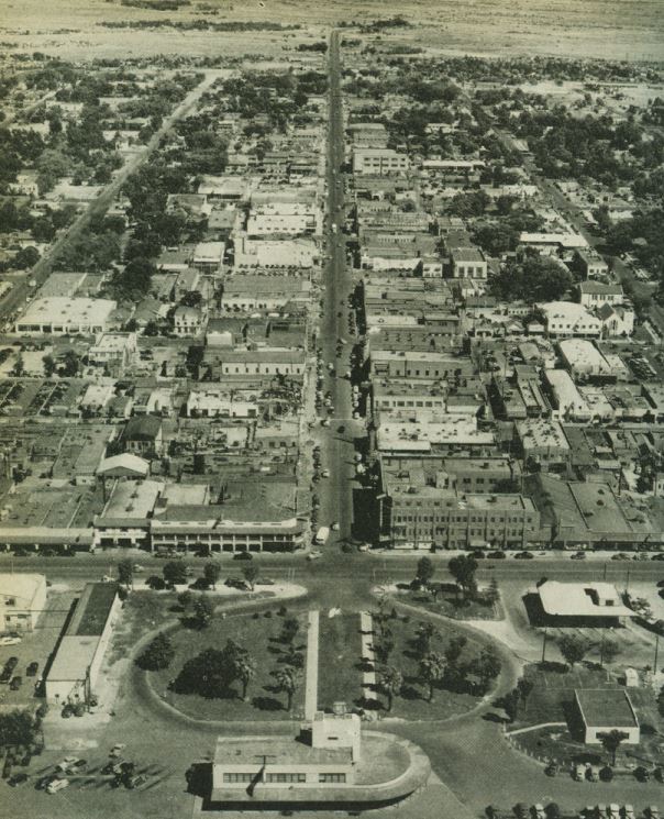 Lasvegas, las vegas old photo , las vegas strip , las vegas downtown old photo, usa old photo , rare photo of las vegas , usa history, old american photo