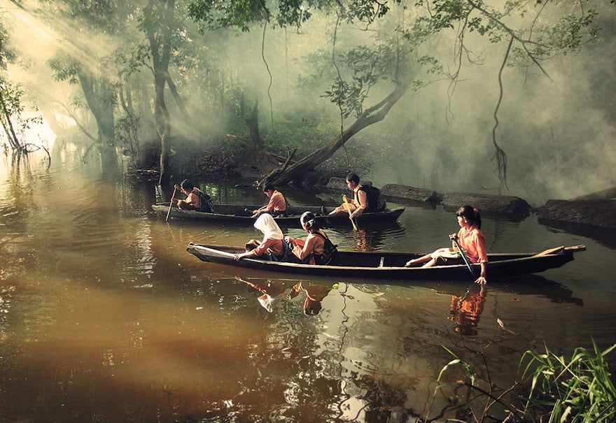 dangerous, school, weird, photography, amazing, dangerous journey to school, asia, india school children, indonesia school, china school, colombia, african