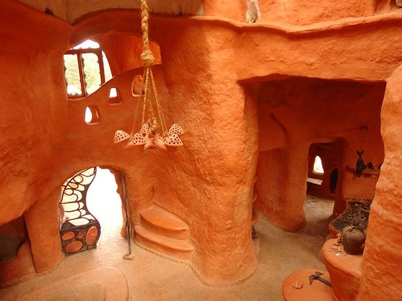 Clay house, colombia, columbian architect, octavio mendoza, clay, sand, design, amazing, incredible, idea, awesome, art