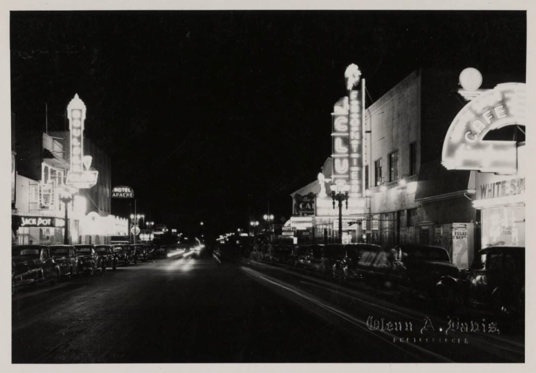 Lasvegas, las vegas old photo , las vegas strip , las vegas downtown old photo, usa old photo , rare photo of las vegas , usa history, old american photo