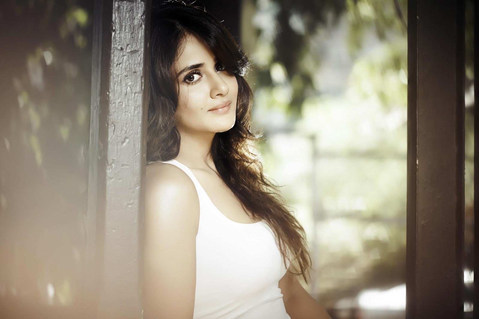 Parul yadav wallpapers, parul yadav hot pics, parul yadav sexy pics , parul yadav latest pics,parul yadav movie, parul yadav hot photo,sandalwood actress