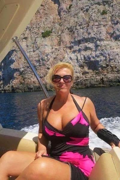 Croatia, europe, croatian president, croatian president bikini, croatian president pics, hot croatian president, kolinda grabar-kitarovic, hottest president, hottest politician, hottest minister, female politicians, coco austin