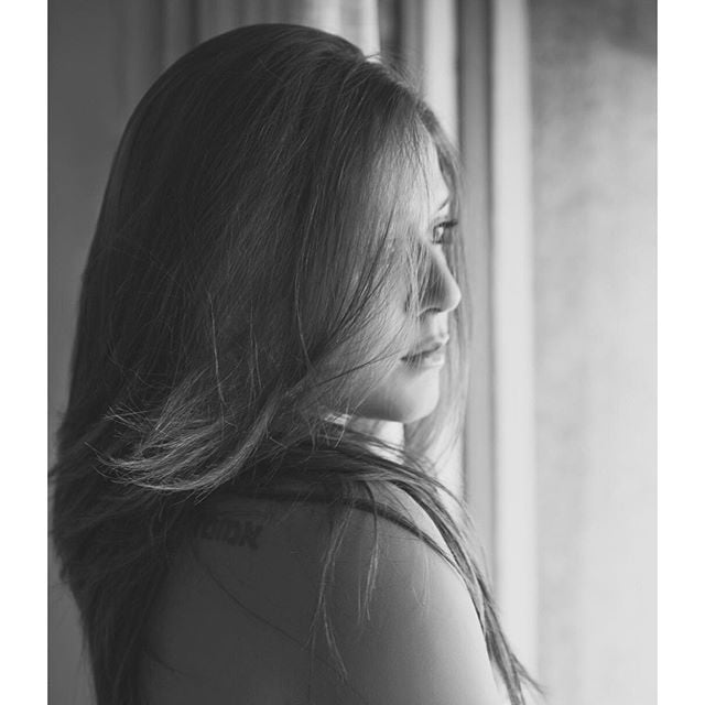 krishna shroff, krishna shroff hot, krishna shroff topless, krishna shroff instagram, krishna shroff photo, tiger shroff, jackie shroff, hot actress photos, indian actress, indian model, bollywood, krishna shroff selfie, jackie shroff daughter