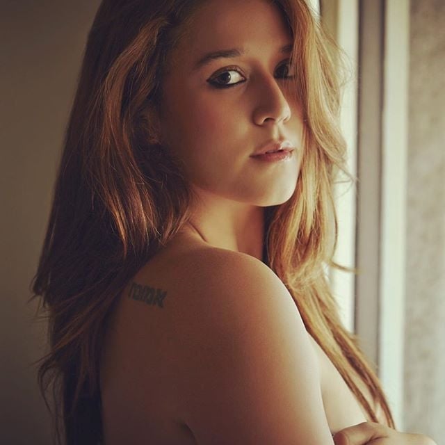 krishna shroff, krishna shroff hot, krishna shroff topless, krishna shroff instagram, krishna shroff photo, tiger shroff, jackie shroff, hot actress photos, indian actress, indian model, bollywood, krishna shroff selfie, jackie shroff daughter
